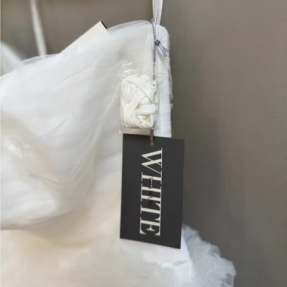 NWT Vera Wang White Wedding Dress Plus Size 18W Strapless Tulle Short Bridal - Picture 9 of 16